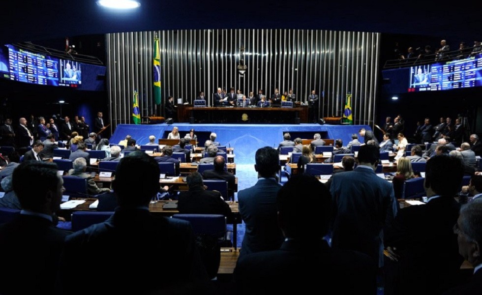 Senado aprova flexibilização do ano escolar na pandemia